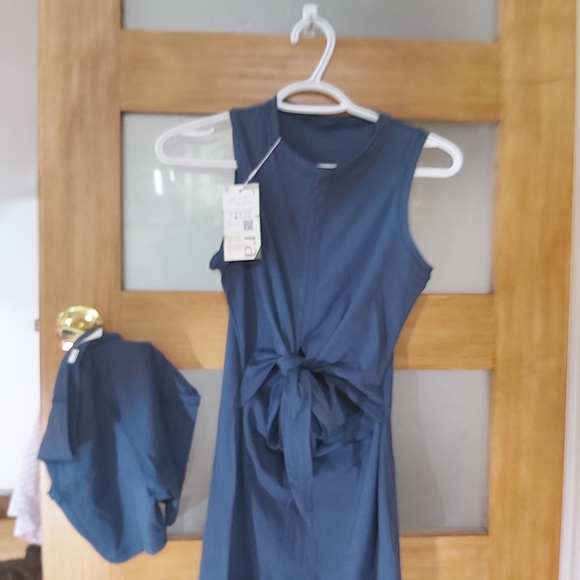 Halara Small dress with shorts - Picture 5 of 6